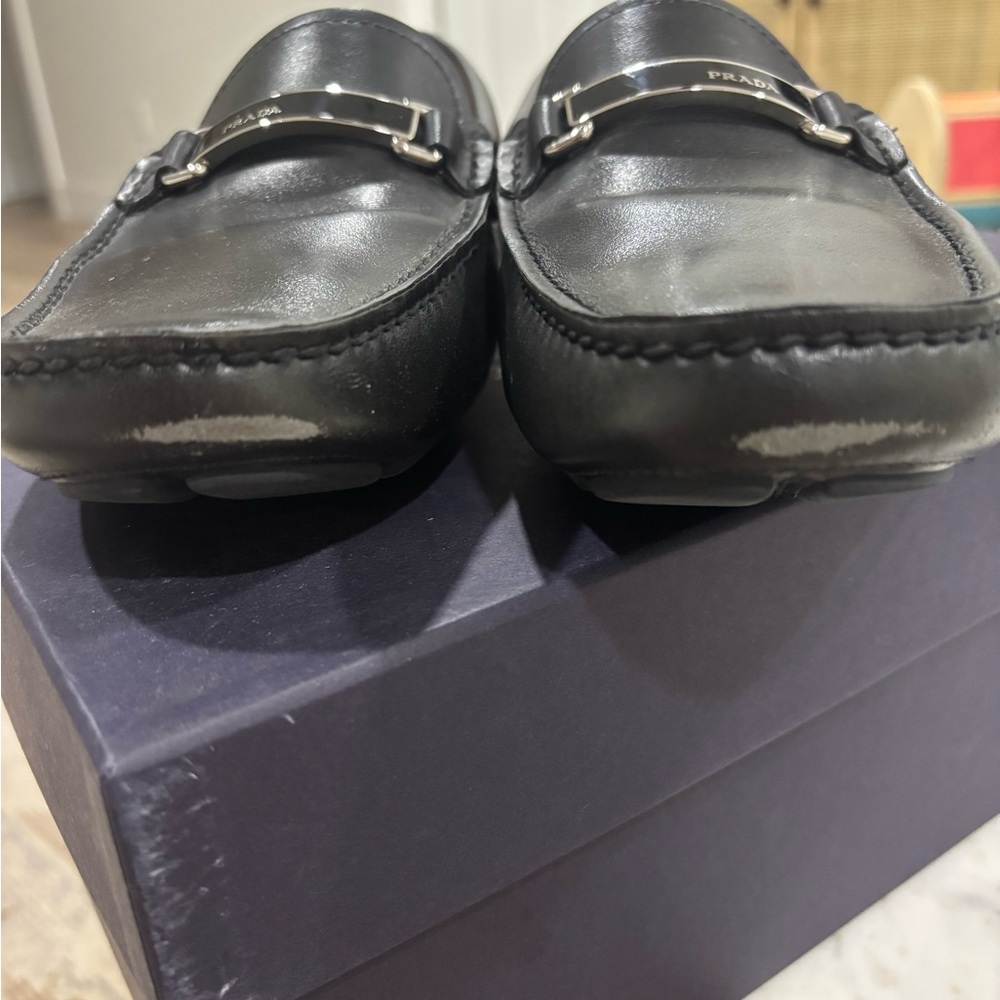 Prada Men's Black Leather Loafers as 7.5 - Picture 2 of 6